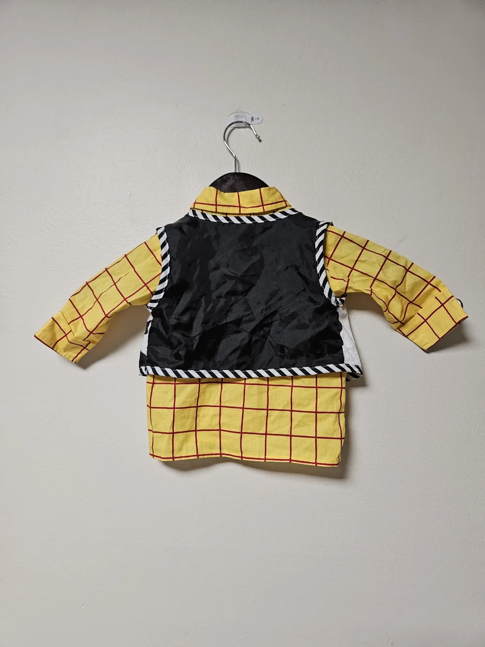 Disney role yellow